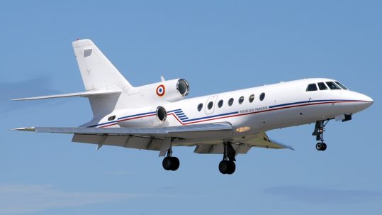 Dassault Falcon 50